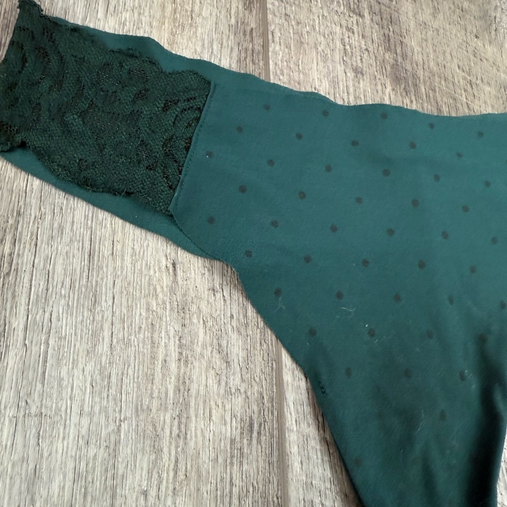 VS Dark Green Polka Dot Thong‎ - Picture 3 of 8